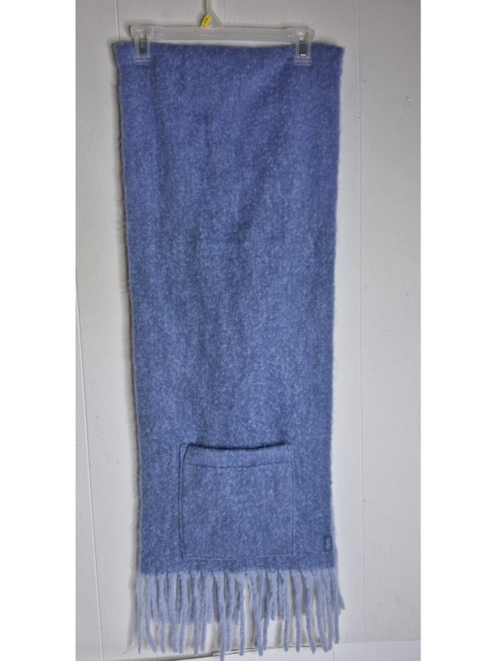 Sprigs Two-tone Blue Scarf With Build In Hand Pockets